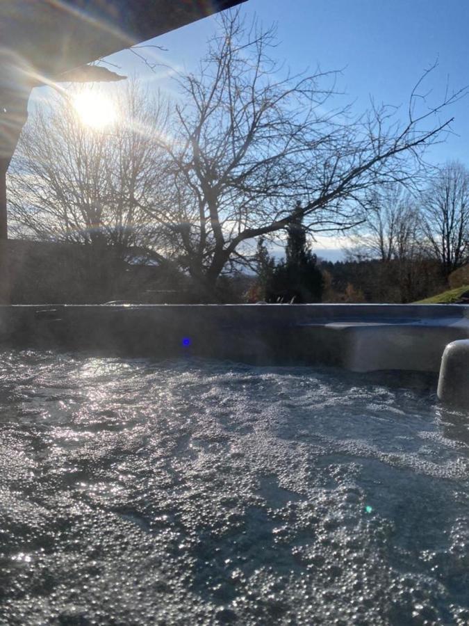 Alpenblick Nahe Muenchen Mit Outdoor Whirlpool - 21 Min Von Muenchen Mit Zug Assling エクステリア 写真