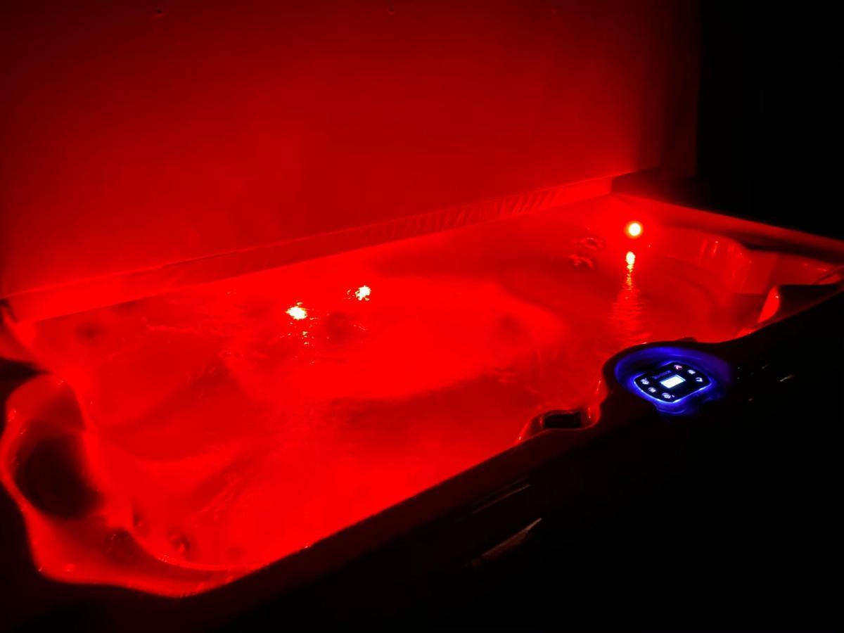 Alpenblick Nahe Muenchen Mit Outdoor Whirlpool - 21 Min Von Muenchen Mit Zug Assling エクステリア 写真